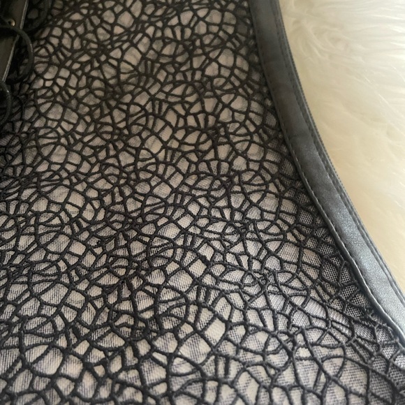 Boots - Picture 4 of 5